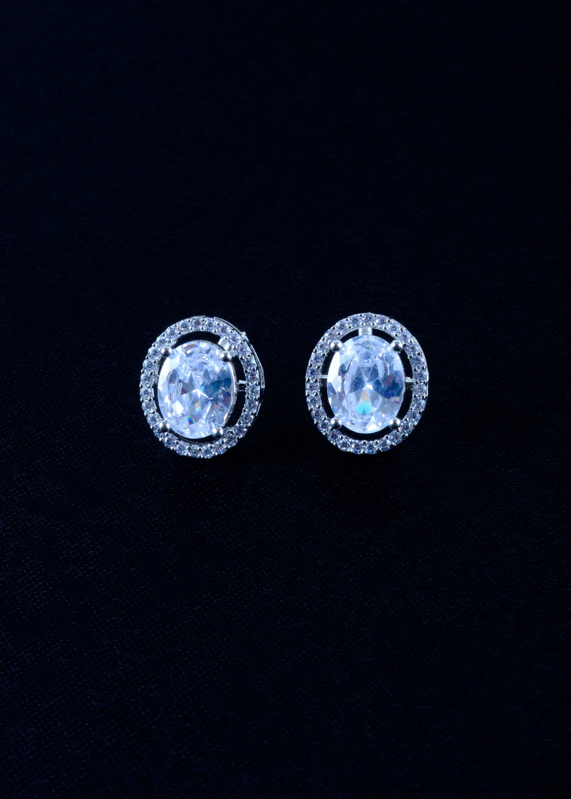 Screw-Back-2ct.-Oval-Cut-Stud-Earrings-Silver-EAR001685a Screw Back 2ct. Oval Cut Stud Earrings (Silver) EAR001685 - Image 1