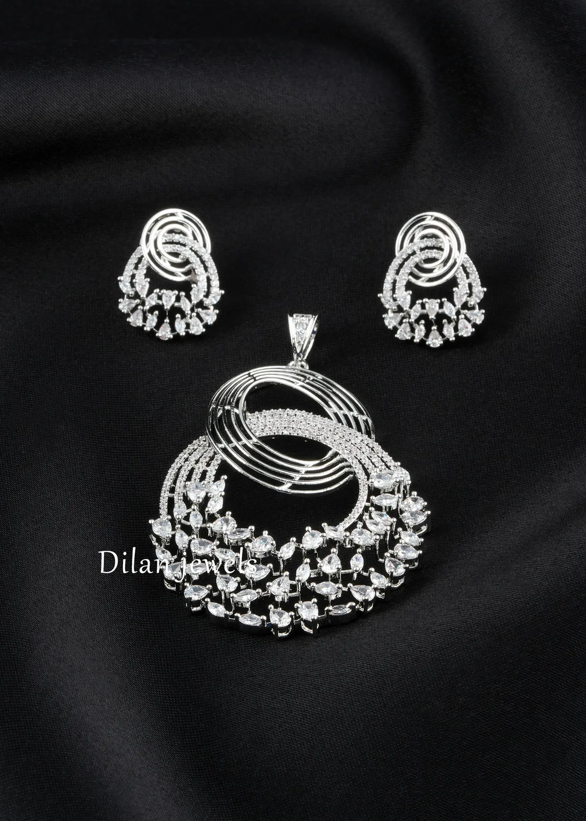 Silver-Aura-Pendant-Set-Silver-PSET02667 Silver Aura Pendant Set (Silver) PSET02667 - Image 1