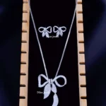 Silver Ribbon Sparkle Necklace (Silver) NEC002224