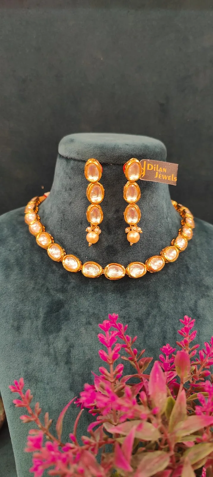 Single-Line-Kundan-Necklace-Set-Yellow-Gold-NEC07012301 Single-Line Kundan Necklace Set (Yellow-Gold)- NEC07012301 - Image 1