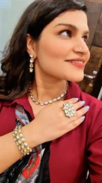 Single-Line Kundan Necklace Set (Yellow-Gold)- NEC07012301 - Image 2