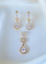 Solitaire elongated Locket set (Yellow Gold) PSET01352