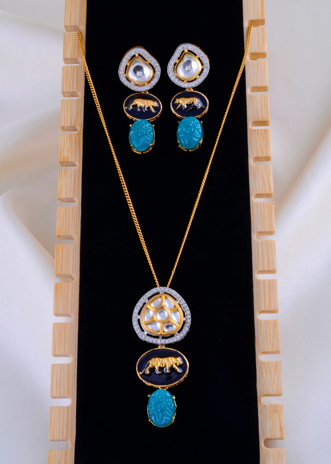 Teal-Radiance-Set-Yellow-Gold-NEC001999a Teal Radiance Set (Yellow Gold) NEC001999 - Image 1