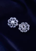 The Elegant Daisy Studs (Silver) EAR002305 - Image 3
