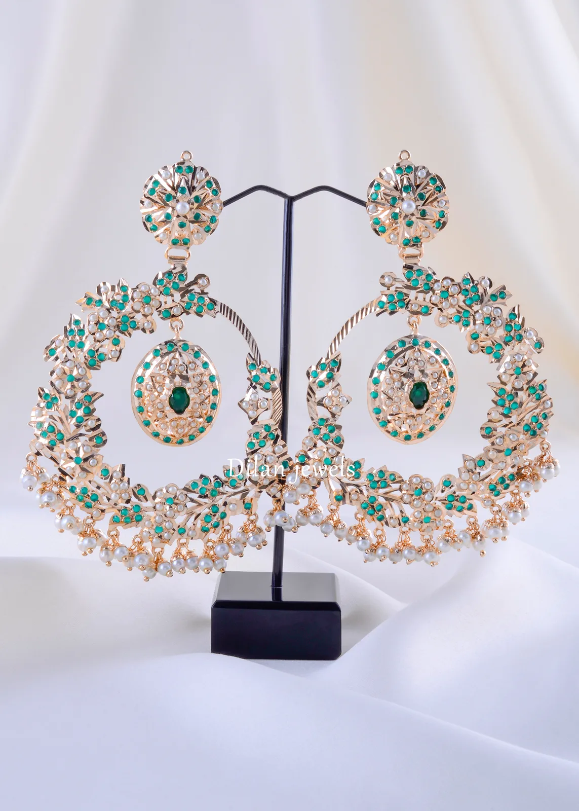 The-Emerald-Garden-Chandelier-Earring-Yellow-Gold-EAR002322a Maharani's Jadau Green Earrings (Yellow Gold) EAR002322 - Image 1