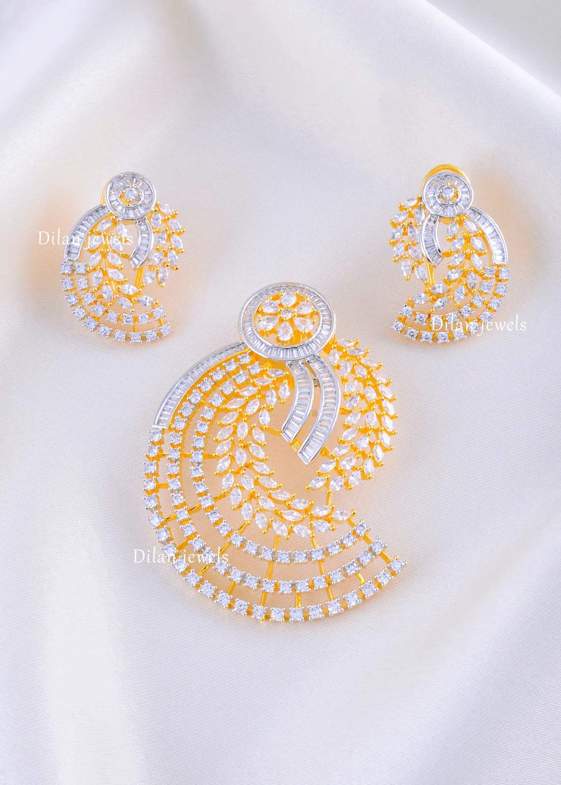 The-Infinity-Sparkle-Pendant-Set-Yellow-Gold-PSET02390a The Infinity Sparkle Pendant Set (Yellow Gold) PSET02390 - Image 1