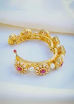 Uncut Polki & Pearl Openable Pacheli Bangle (Yellow Gold) BRA001060 - Image 3